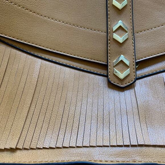 NEW BCBGeneration Dylan messenger bag mustard yellow medium tan fringe detail - Picture 6 of 12